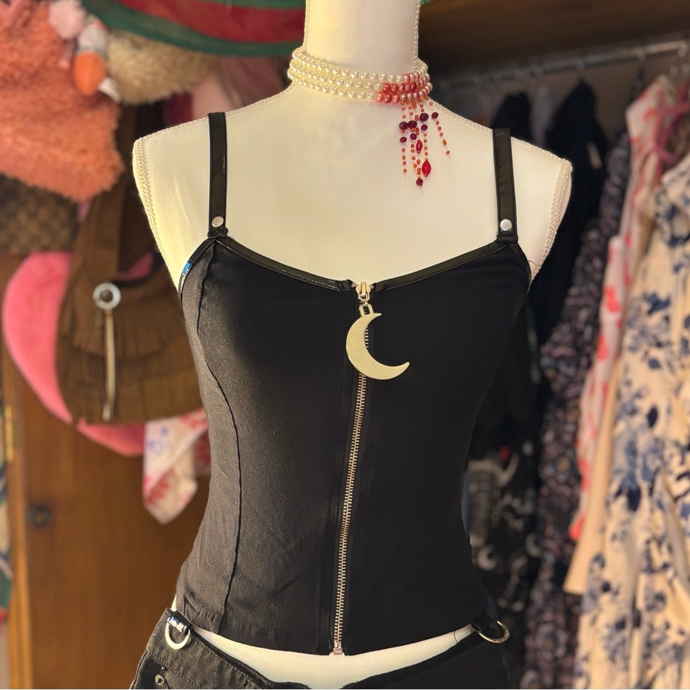 Killstar Zippered Top with Crescent Moon Charm🖤🌙
